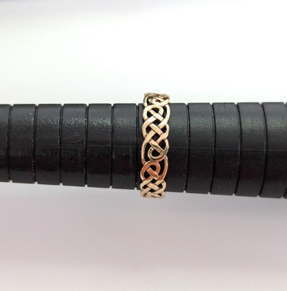 9ct Yellow Gold Celtic Knot Ring Size O UK Hallmarked Openwork Band 2.8g