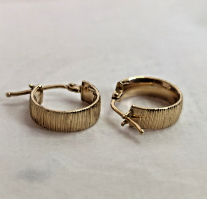 9ct Yellow Gold Small Cuff Earrings 375 Gold Stamped Size 13mm x 13mm