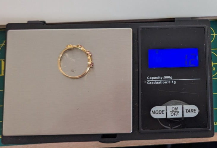 Spinel 9ct Gold Ring Thin Band Hallmark Size N 1/2 1.2g August Birthstone