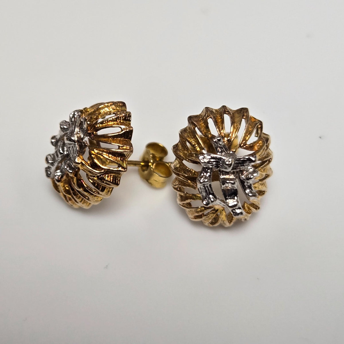 9ct Yellow White Gold Stud Earrings Two Tone Raised Textured Pattern Butterfly