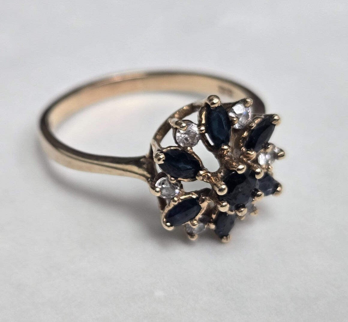 9ct Gold Ring Sapphire and Diamond Hallmark 1997 Size S 1/2