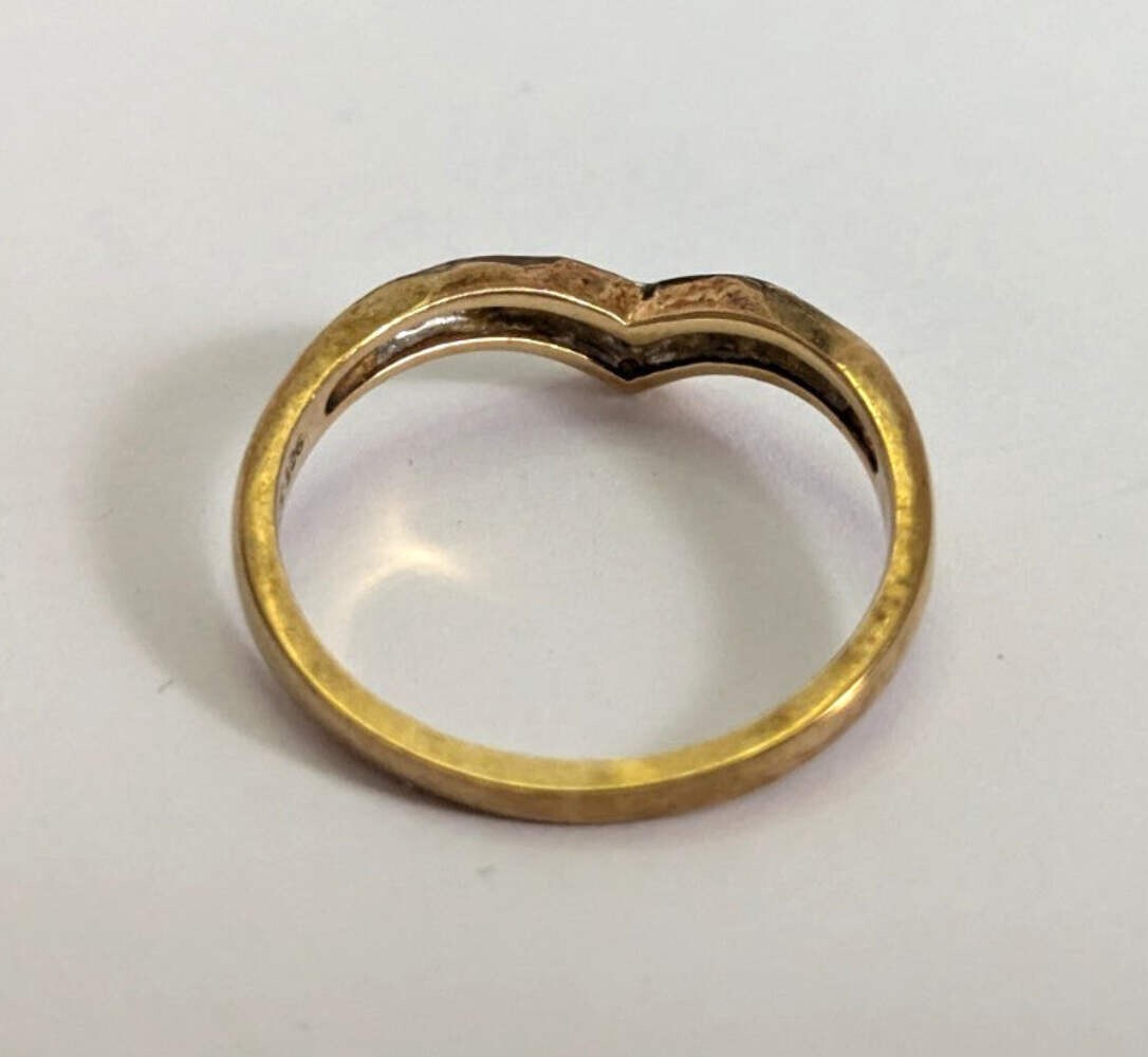 9ct Gold Ring Diamond Wishbone Size M 1/2 1.7g April Birthstone