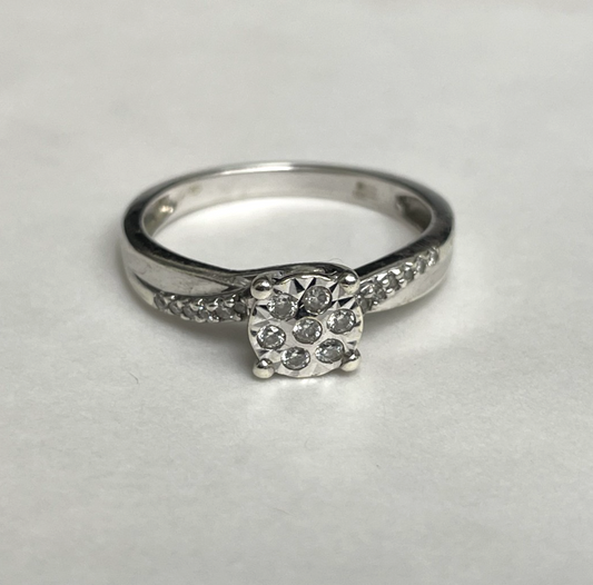 9ct White Gold Ring Diamond 0.20ct Stones Solid Band Hallmark Ring Size O