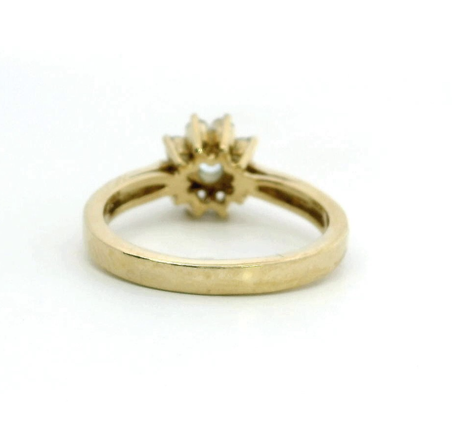 9ct Gold Aquamarine CZ Ring Size N 1/2 Hallmarked 375 Cluster 3.5g
