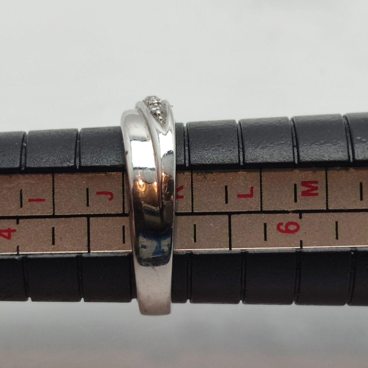 9ct White Gold Ring Diamond Hallmark Size J 1/2