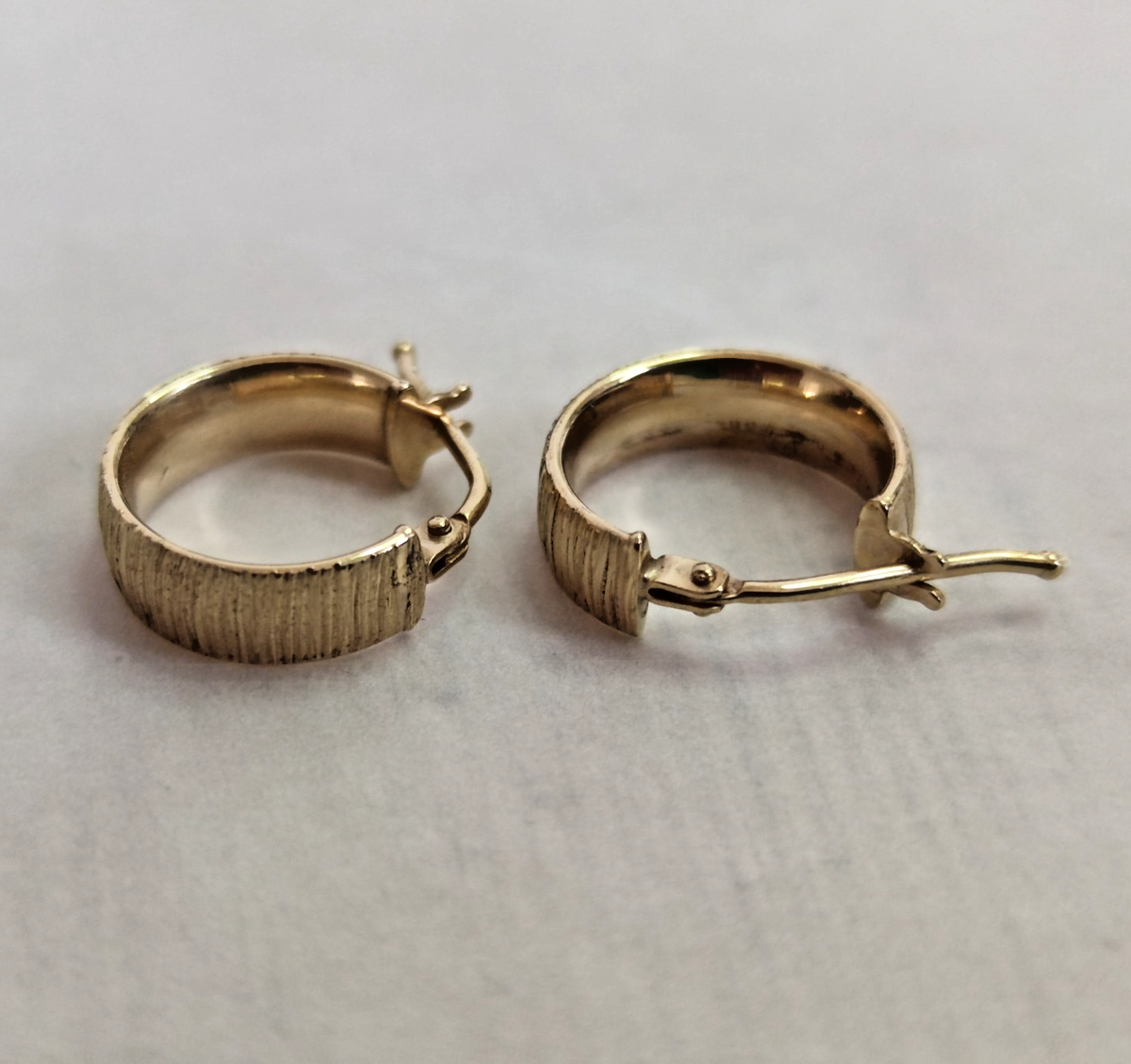 9ct Yellow Gold Small Cuff Earrings 375 Gold Stamped Size 13mm x 13mm