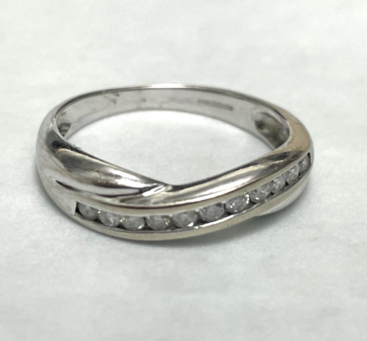 9ct White Gold Ring Diamonds Stones Fine Solid Band Hallmark Size O 1/2