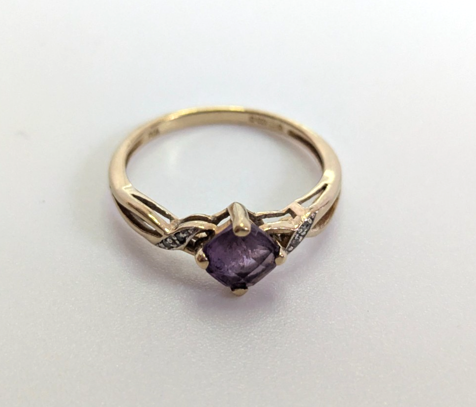 9ct Gold Ring Amethyst Diamond Hallmark Size P 1.9g