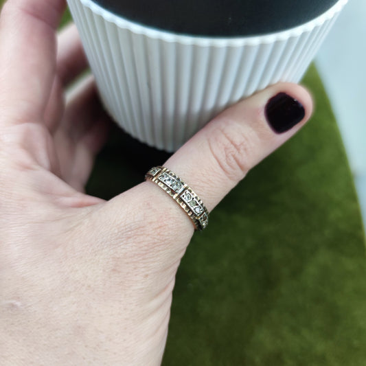 Eternity Ring 9ct Gold Spinel Size O 1/2 Hallmark 3.6g August Birthstone