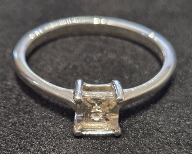 Silver Ring Yellow Sunstone Stone Ring 925 Solitaire Size R Certification 1.9g