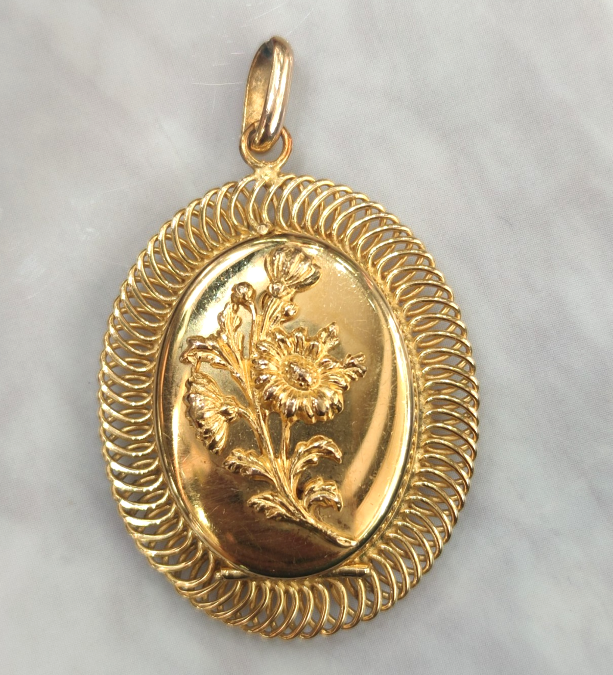 18ct Rolled Gold Vermeil Silver Photo Locket Pendant Floral Egyptian Hallmark