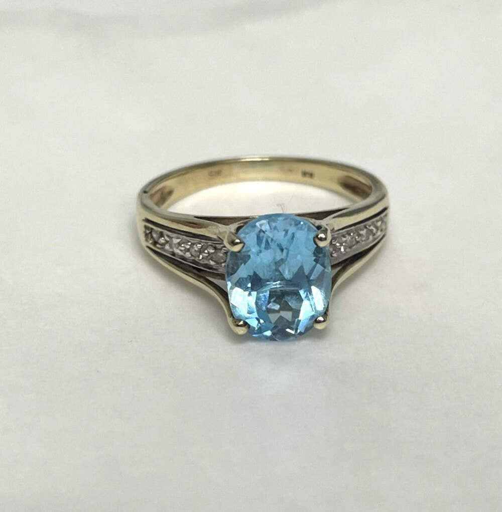 9ct Gold Ring Topaz And Diamond Solid Band Hallmark Size O 1/2