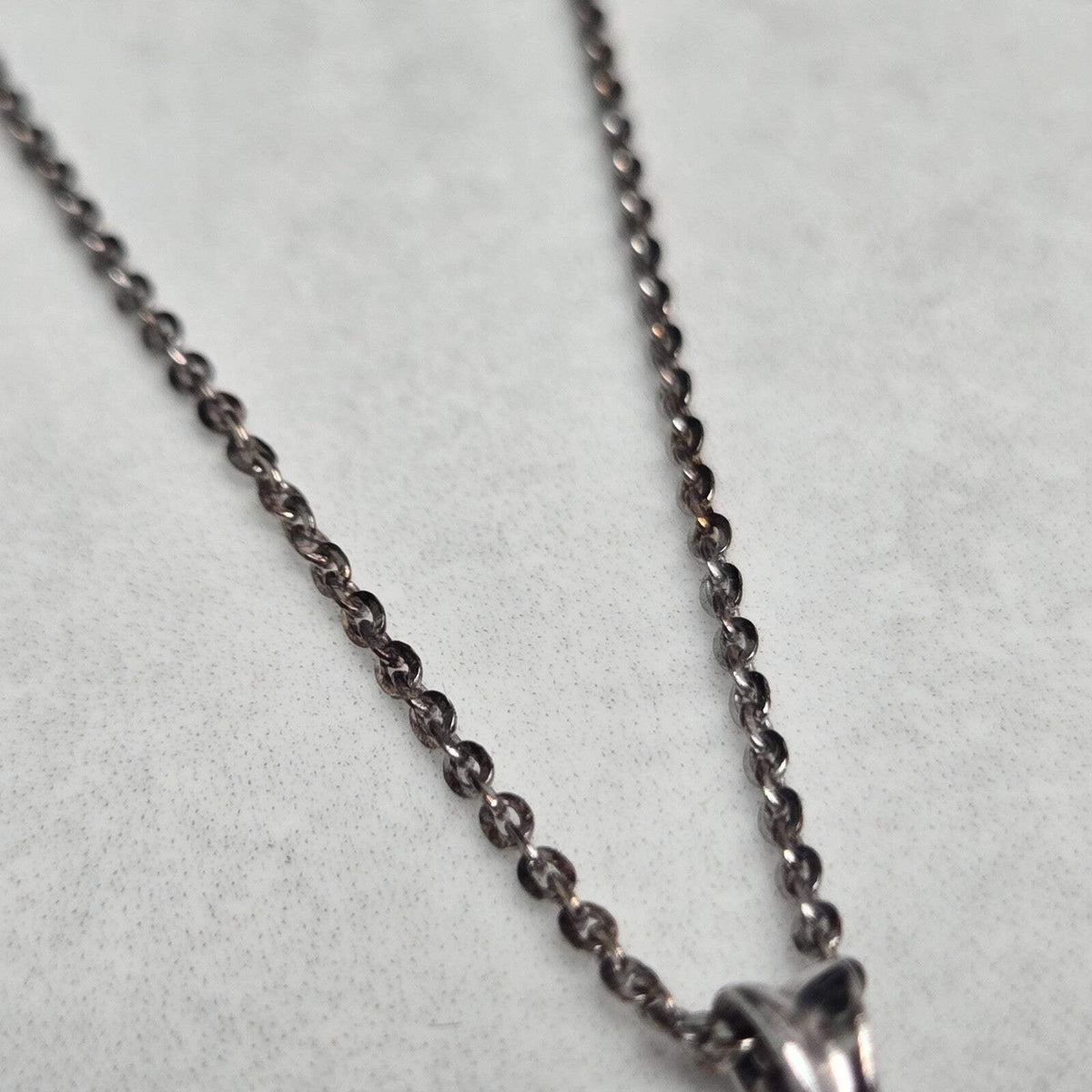 Silver Necklace Pendant Cubic Zirconia Stone 925 Stamped 44cm Length Chain