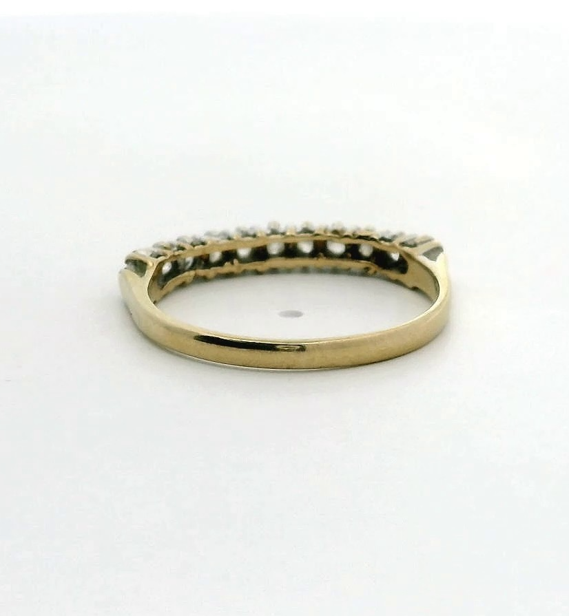 9ct Gold Eternity Ring Cubic Zirconia Stones Size N Hallmarked 1.4g