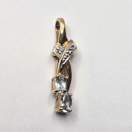 9ct Yellow Gold Pendant 2 Aquamarine 3 Diamond Stones Hallmarked Authentic