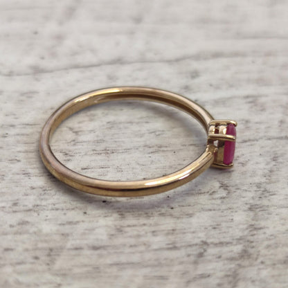 9ct Gold Rubellite Ring Size P 1/2 Hallmarked Round Solitaire 1.3g