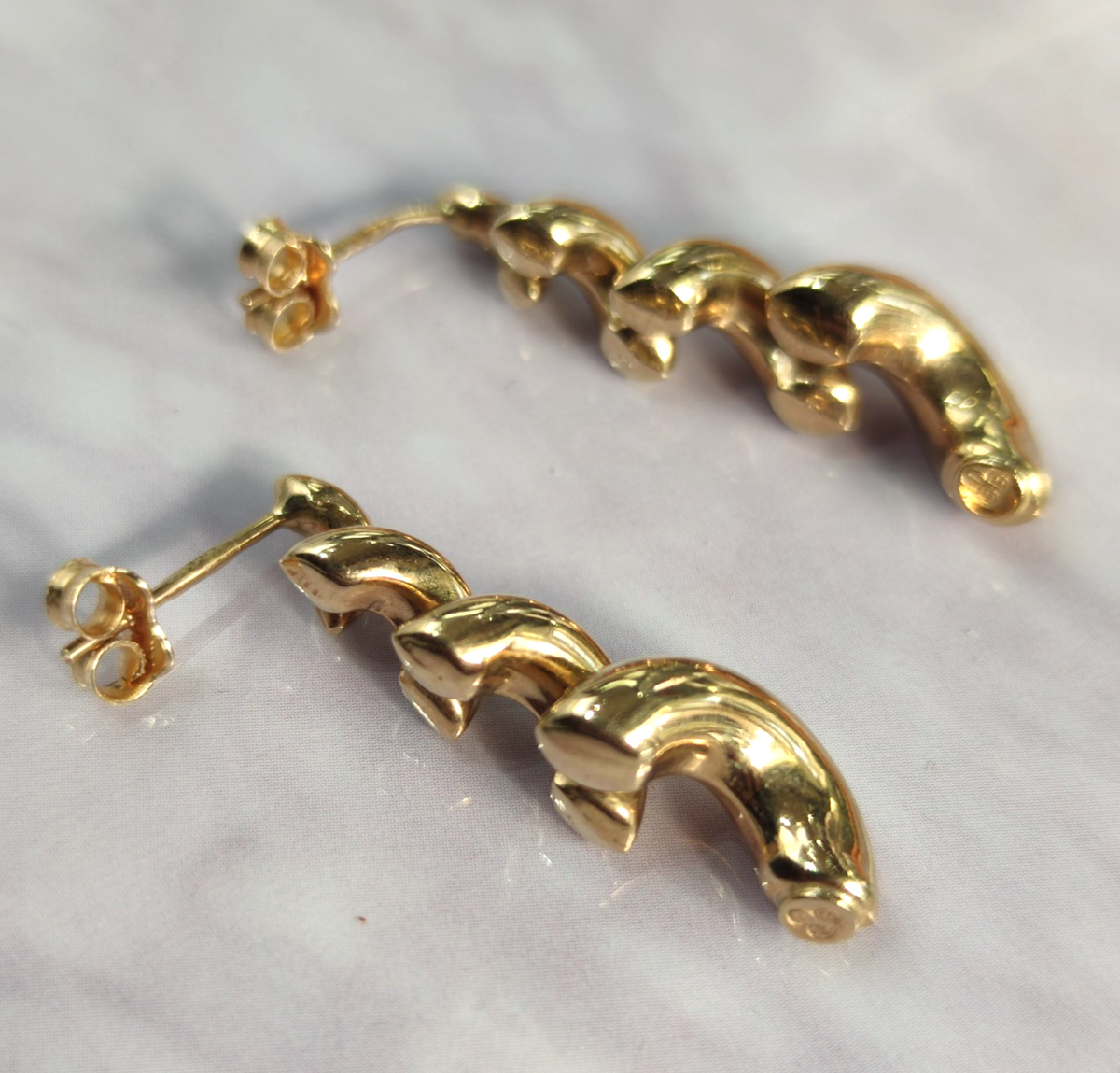 9ct Yellow Gold Spiral Dangle Earrings Hollow Full UK Hallmarked 30mm Long