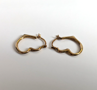 9ct Gold Heart Earrings UK Hallmarked Hinged Closure Hollow 0.9g 16mm x 12mm