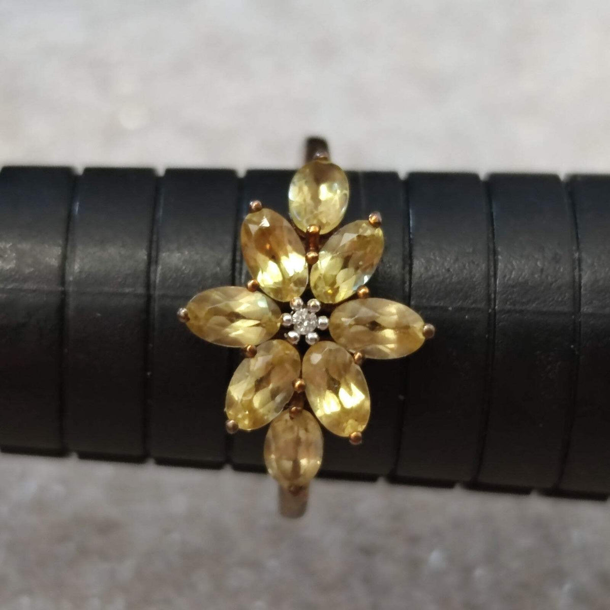 Apatite Diamond Ring 9ct Yellow Gold Size R 1/2 Hallmarked Cocktail 2.3g