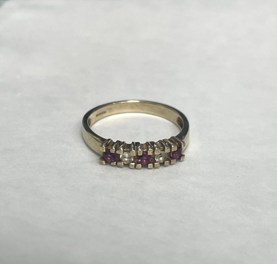 9ct Gold Ring Garnet And Quartz Solid Band Hallmarked Size O