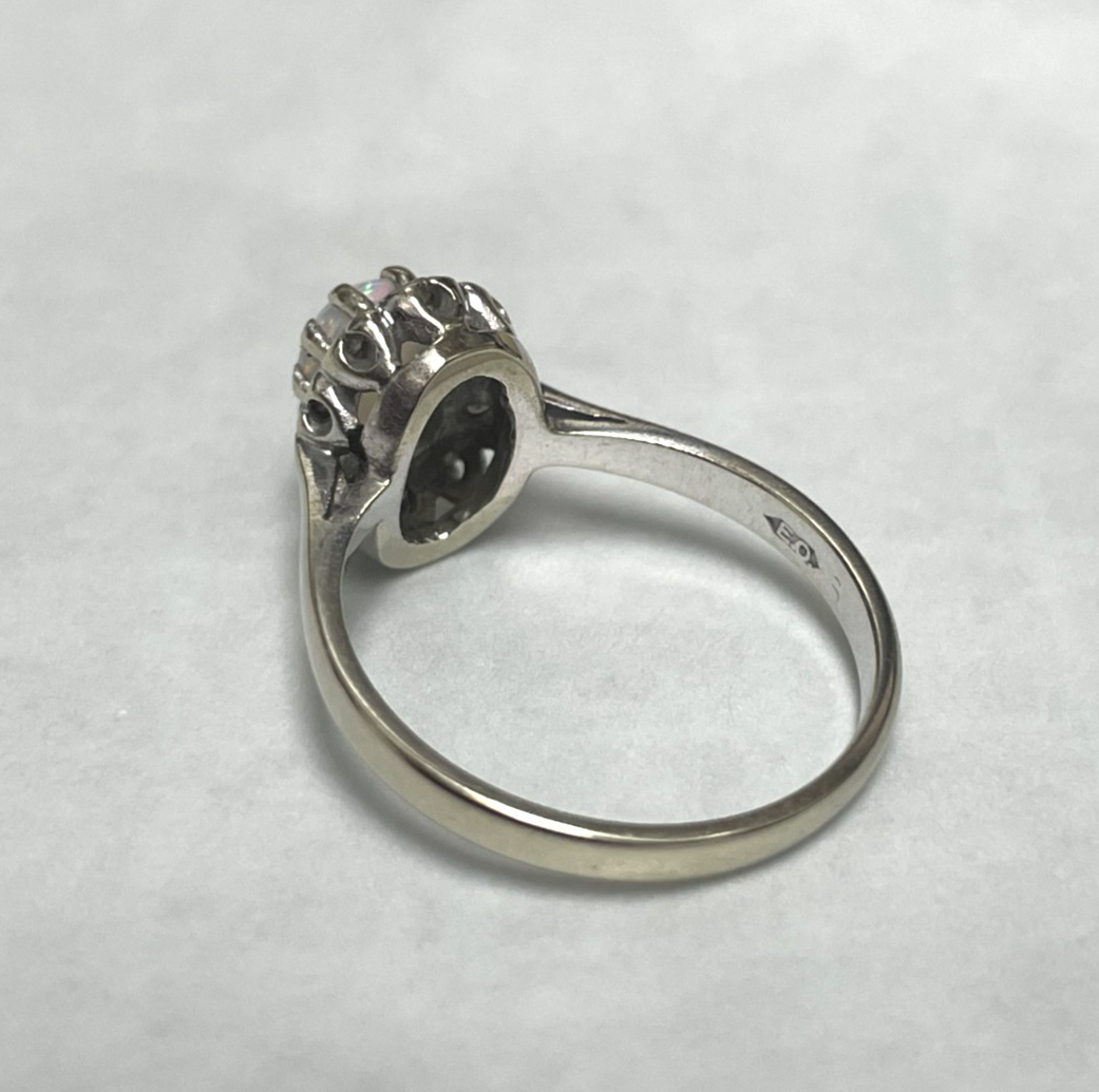 18ct White Gold Ring Opal and Diamond 1972 Hallmark Size N Vintage