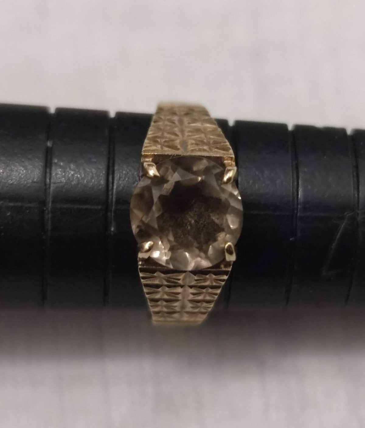 9ct Gold Ring Quartz Stone Size N Hallmarked 375 Solitaire 3.3g