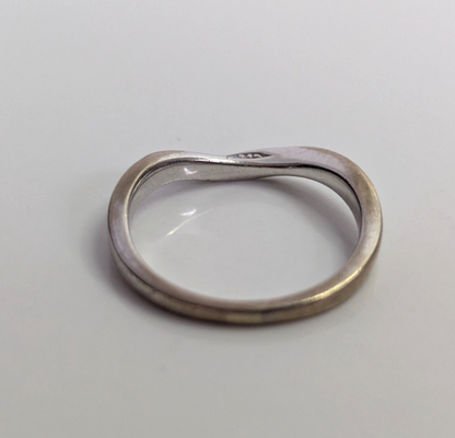 18ct White Gold Ring 10 Diamond Solid Band Hallmark Size J 1/2