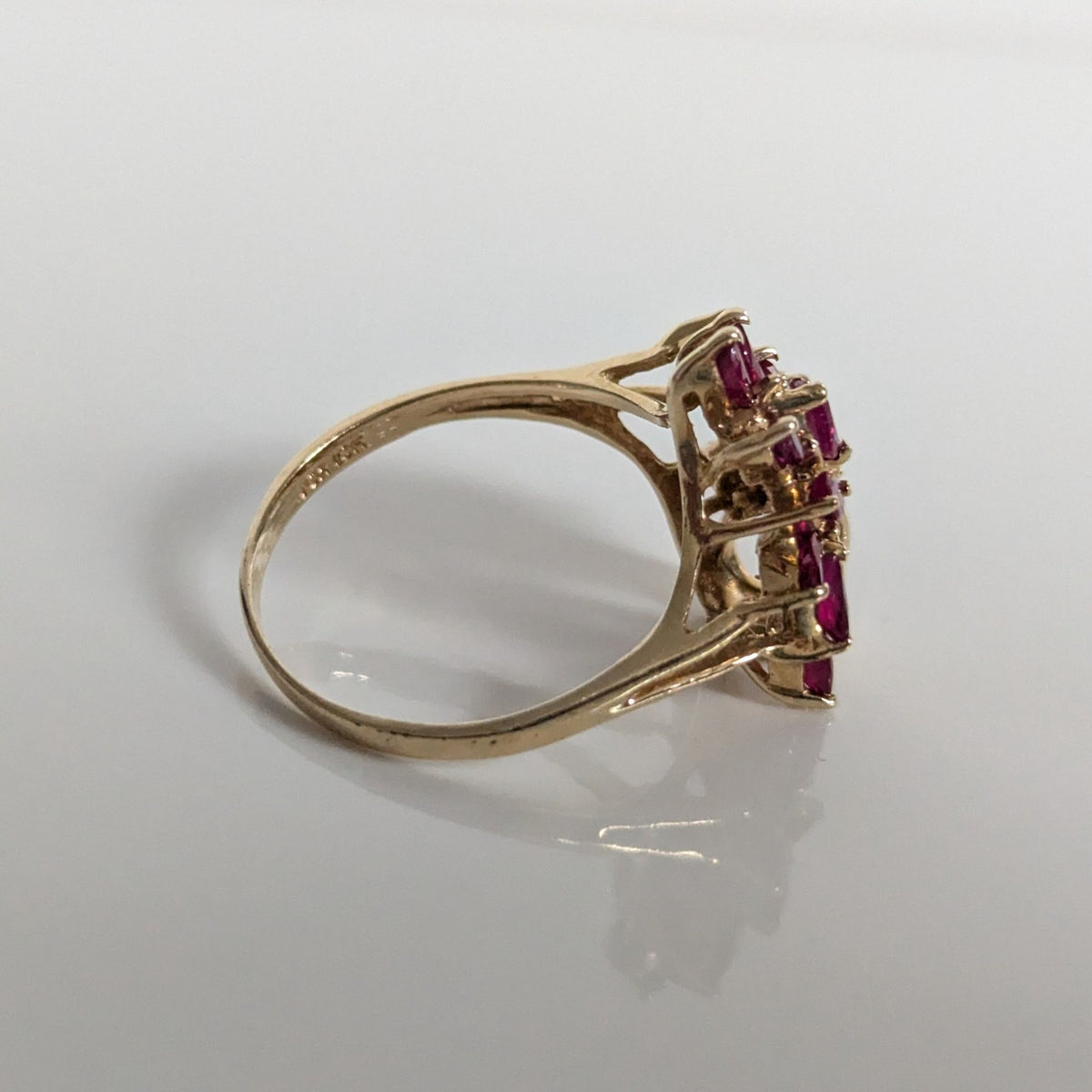 9ct Gold 14 Ruby Ring Size S Hallmarked 375 Cluster July 4g
