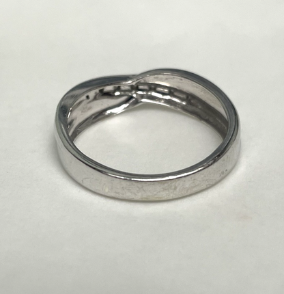 9ct White Gold Ring Diamond Hallmark Size J 1/2