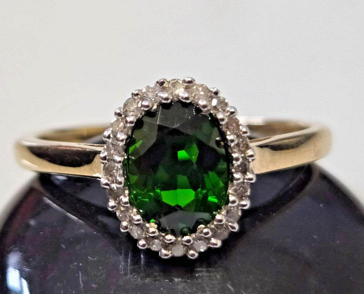 9ct Gold Ring Diopside and Diamonds Hallmarked Size S