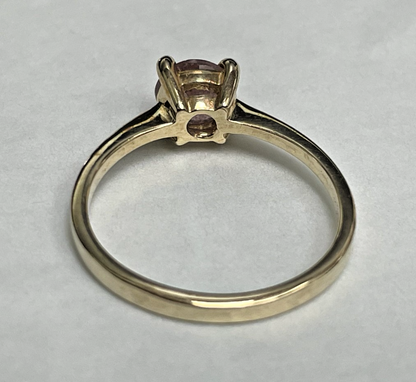 9ct Gold Ring Quartz Solitaire Hallmarked Size N 1.9g
