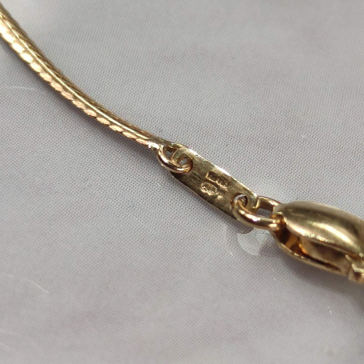9ct Yellow Gold Pendant Necklace Topaz and Diamonds Stones Hallmarked 44cm Long