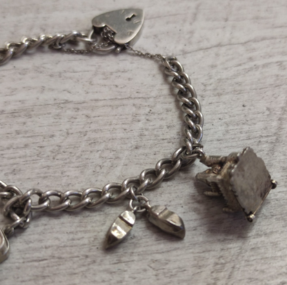 925 Sterling Silver Charm Bracelet 5 Charms 19cm Stamped Heart Padlock Cable