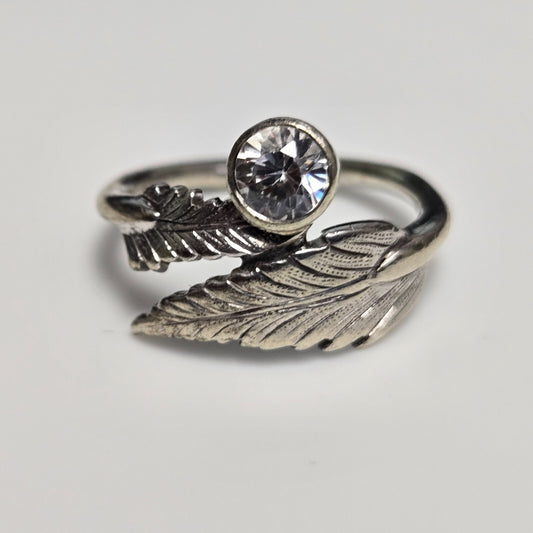 9ct White Gold Feather Bypass Ring Size I 1/2 Hallmarked CZ Petite Wing Band