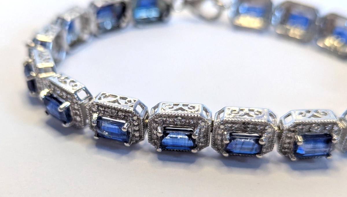 Silver Tennis Bracelet Crystal Stones 19cm Box Clasp Link Hallmarked 925 Stamped