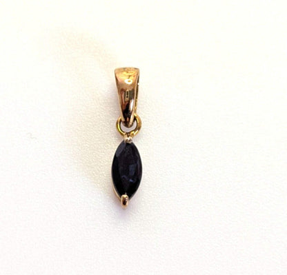 9ct Yellow Gold Sapphire Pendant Small Size 14mm x 4mm Hallmarked 0.6g