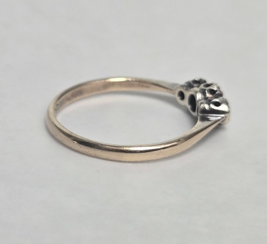9ct Gold Platinum Diamond Ring Size O 375 PLAT 3 Trilogy April 1.9g