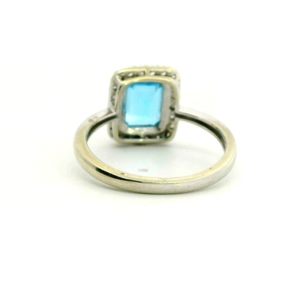 9ct White Gold Ring Topaz Diamond Size O Hallmarked 375 Halo Cluster 3g