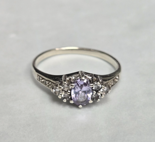 9ct Yellow Gold Ring Cubic Zirconia Stones Authentic Hallmark Ring Size M