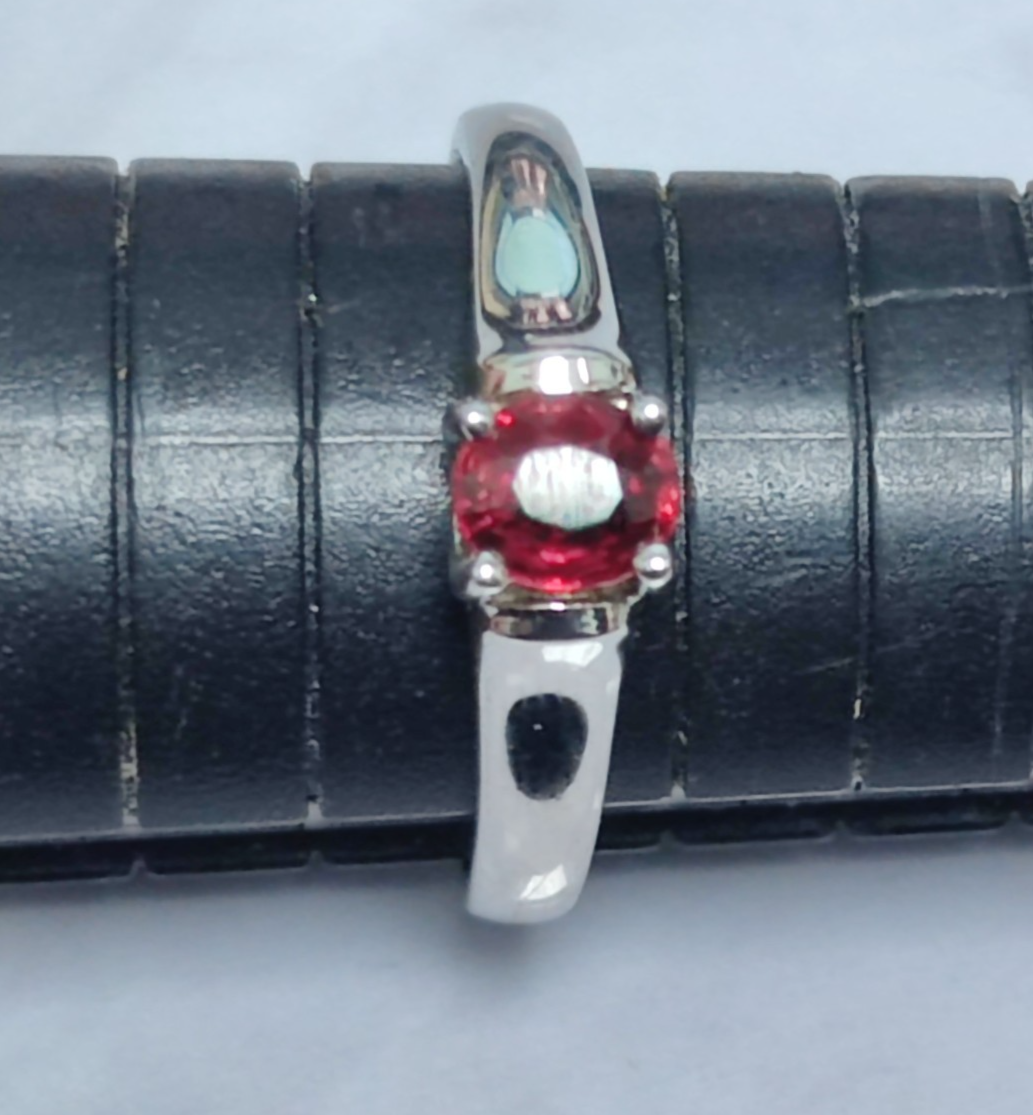 9ct White Gold Ring Tourmaline Red Solid Band Hallmark Size R