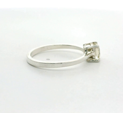 Silver Ring Yellow Sunstone Stone Ring 925 Solitaire Size R Certification 1.9g