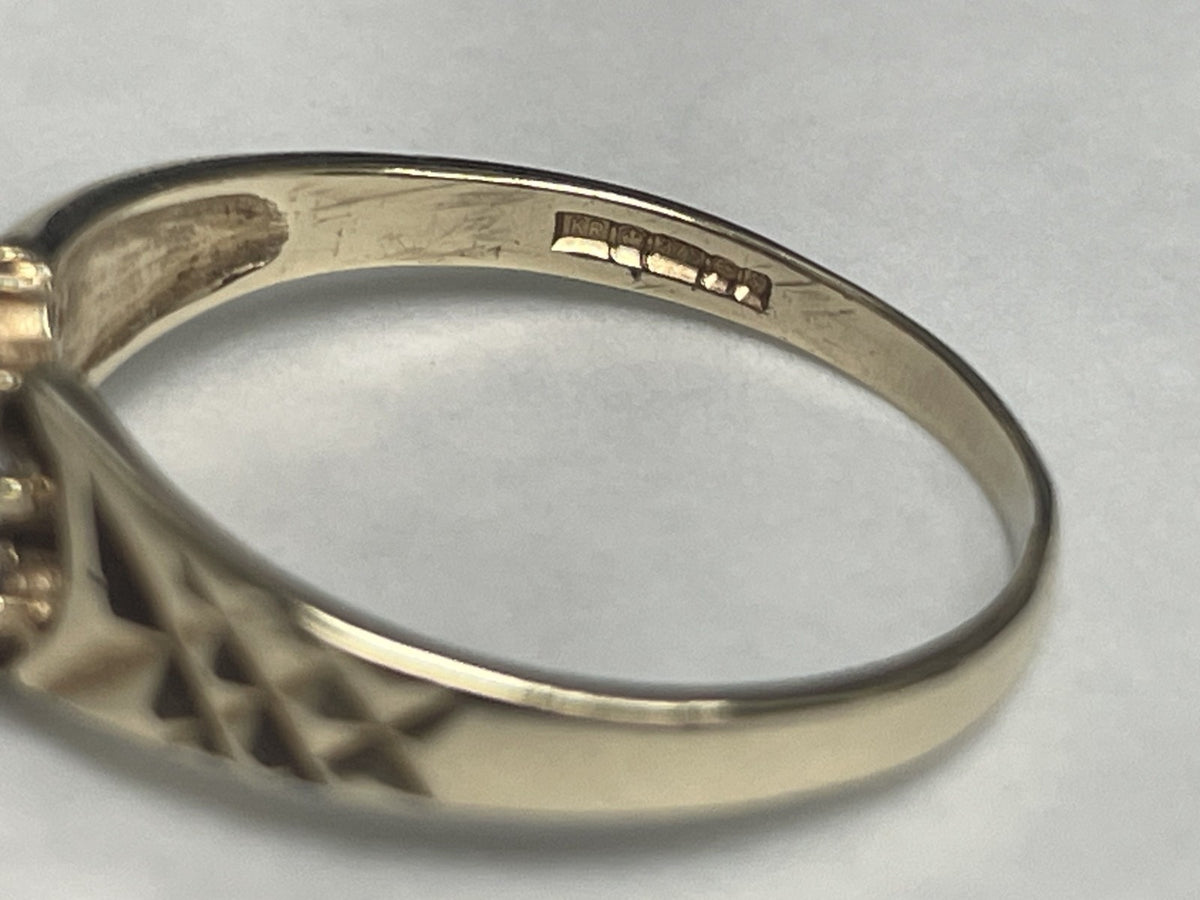9ct Gold Ring Cubic Zirconia Hallmark Size P 1/2