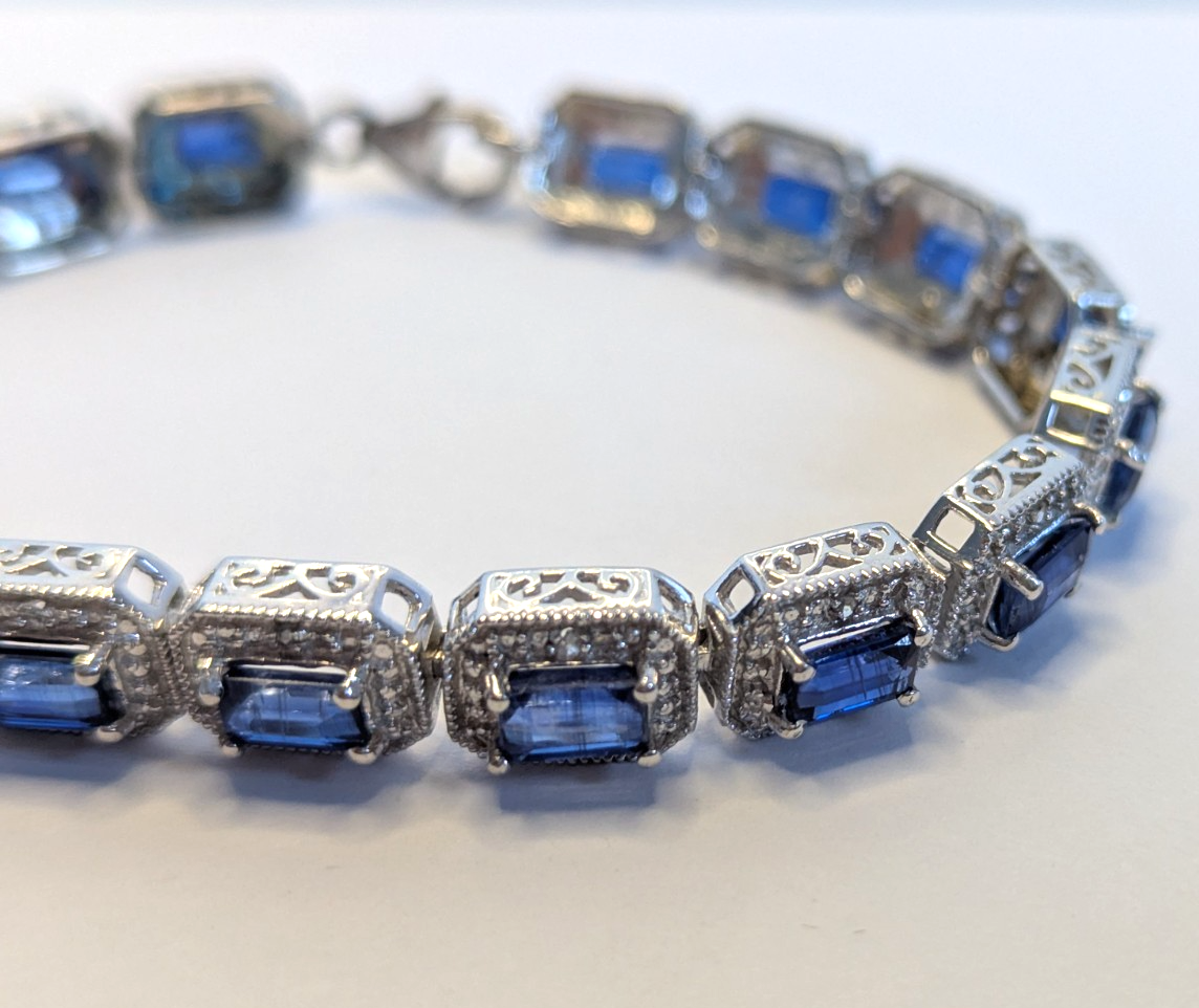 Silver Tennis Bracelet Crystal Stones 19cm Box Clasp Link Hallmarked 925 Stamped