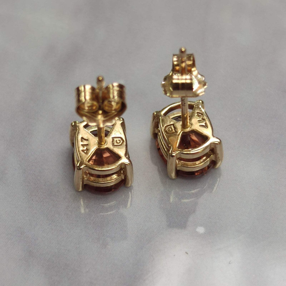 9ct Yellow Gold Stud Earrings Topaz Stones Hallmarked Size 15mm x 6mm
