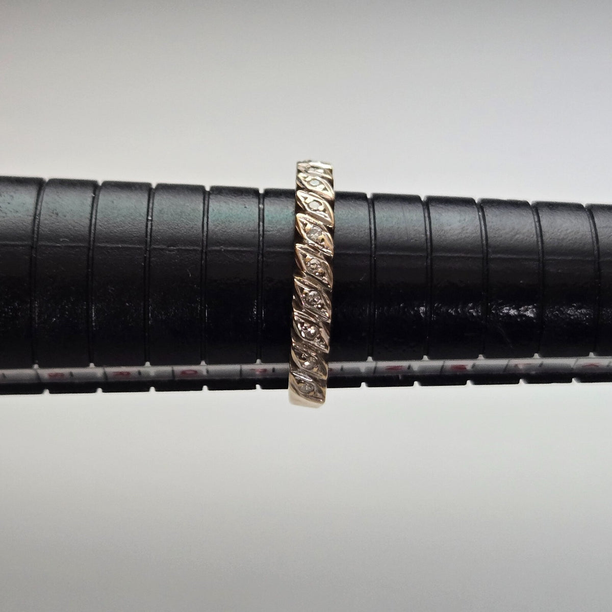 9ct Gold Ring Diamond Half Eternity 375 Hallmarked Size O 2.7g