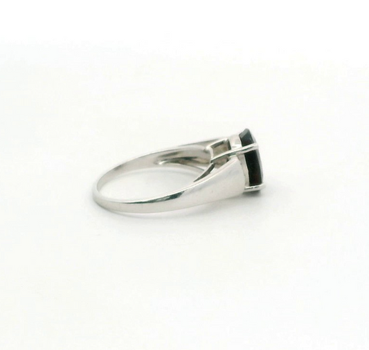 9ct White Gold Ring Garnet Diamond Solid Band Hallmark Size N 1/2 4.3g