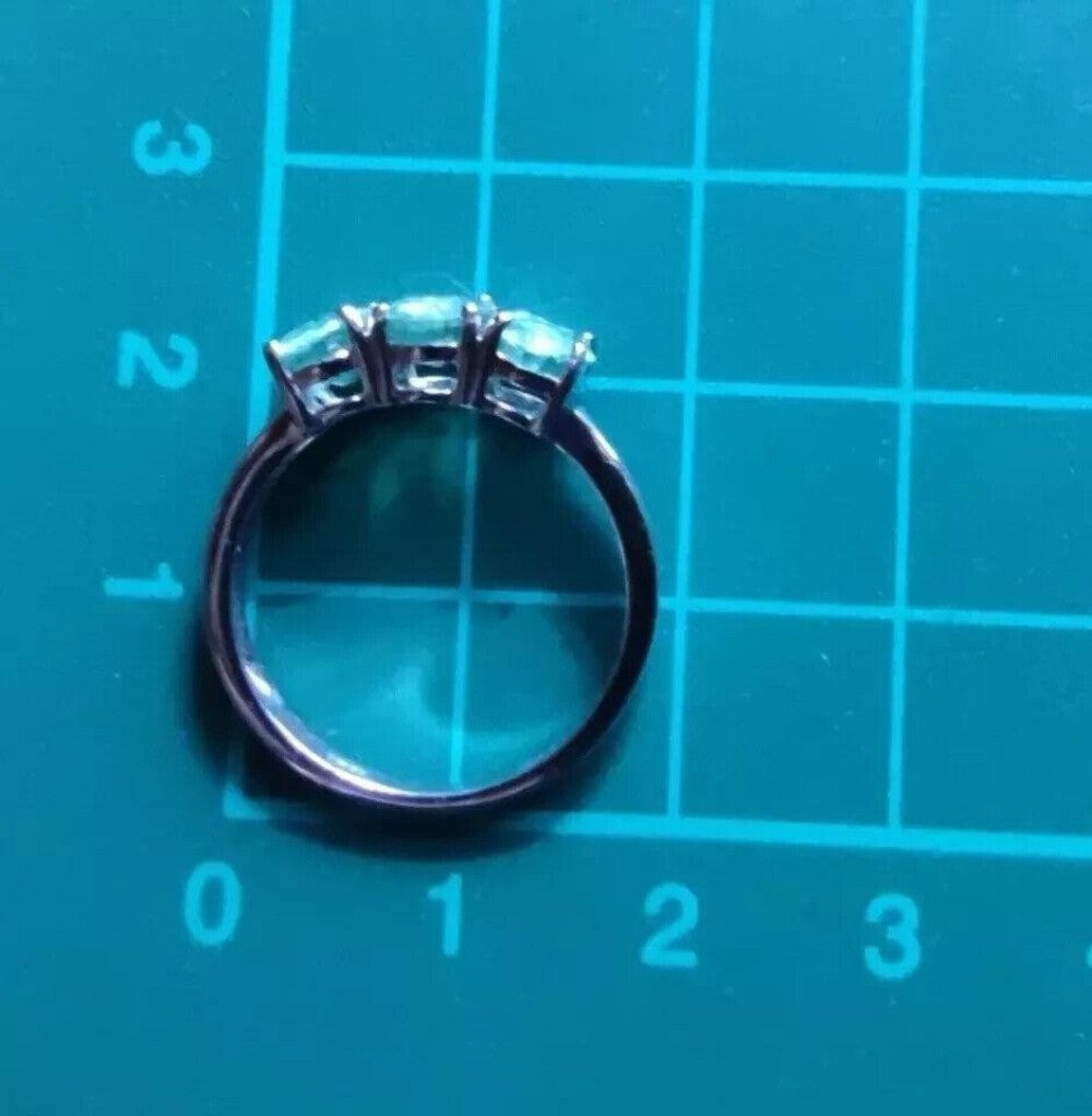 9ct White Gold Three Spinel Ring 375 Size O Authentic Gold Hallmark