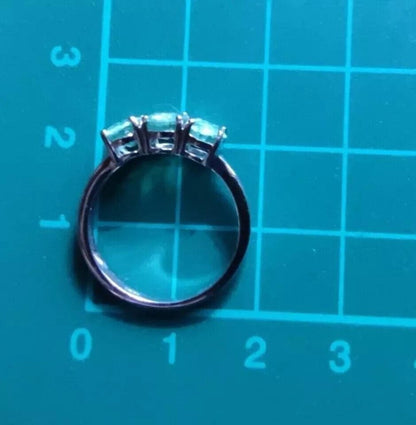 9ct White Gold Three Spinel Ring 375 Size O Authentic Gold Hallmark