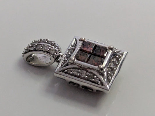 9ct White Gold Pendant Diamond and Garnet Stones Hallmark Size 10mm x 19mm
