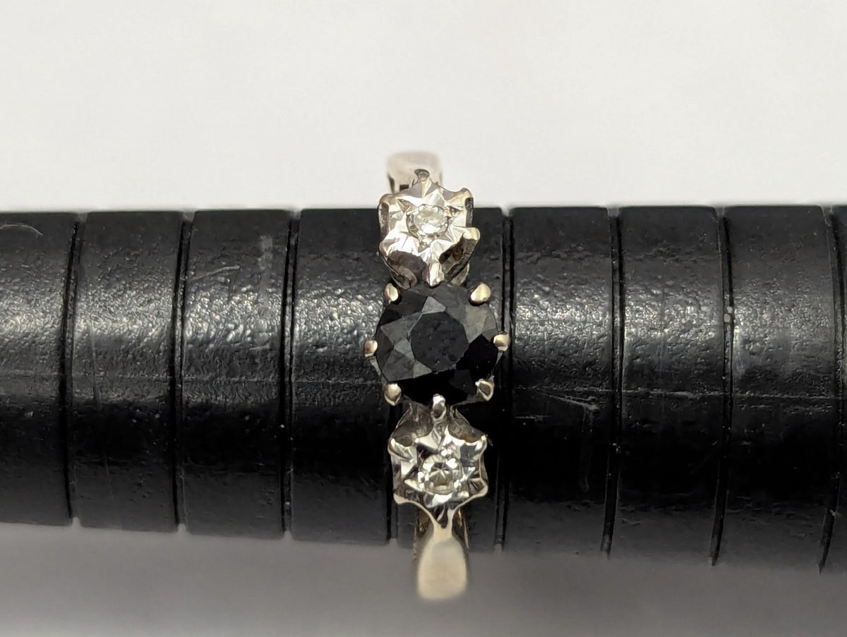 9ct Yellow Gold Sapphire & Diamond Ring UK Hallmark Size M 1/2 2.8g